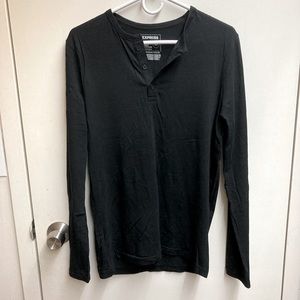 NWOT - Men’s Express Black Slim Supersoft Long Sleeve Henley tshirt size Medium